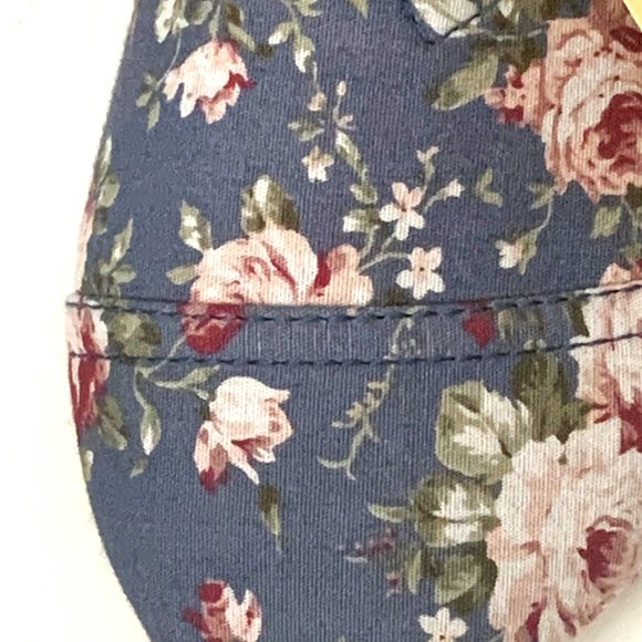 Floral Fresh Slip-on Shoes - Picture 6 of 8